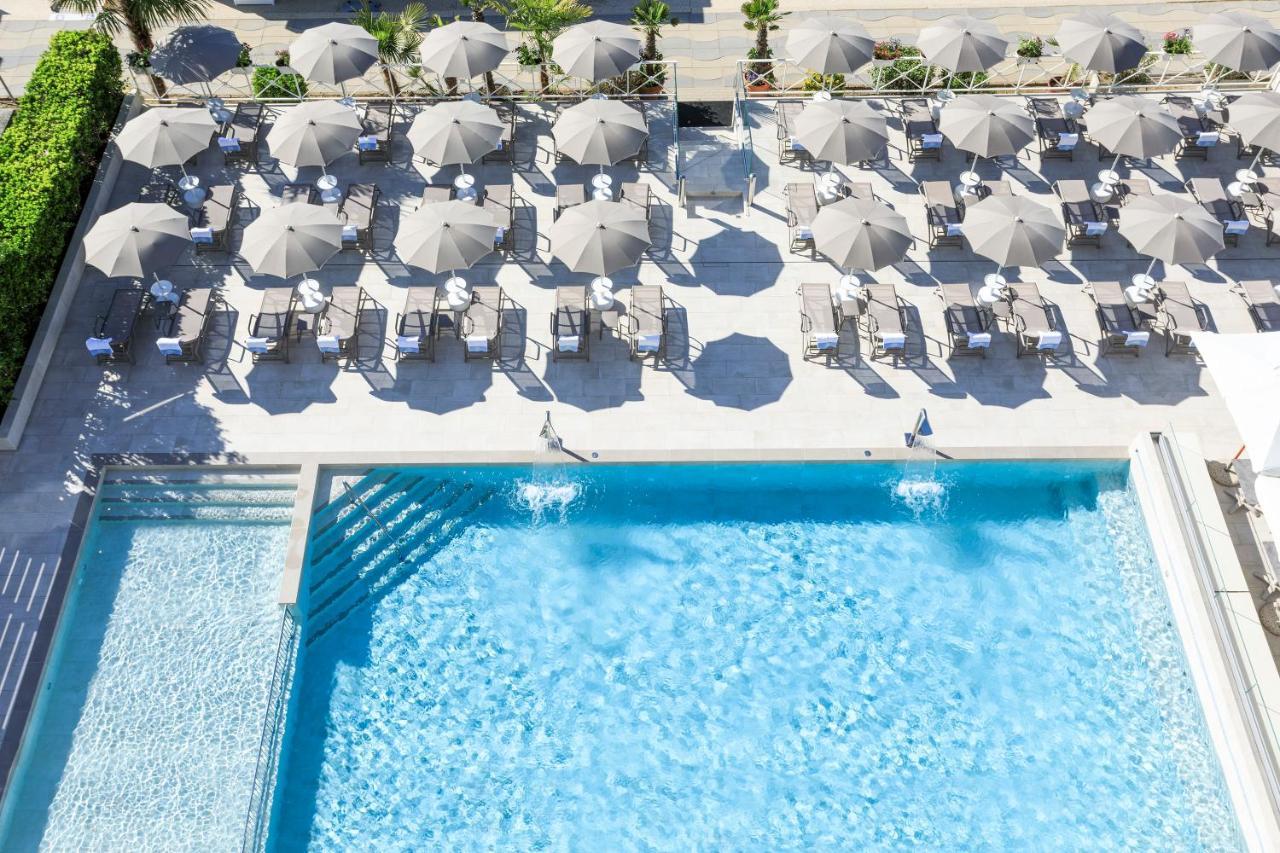 Hotel Cavalieri Palace & Suites Лидо ди Йезоло Екстериор снимка